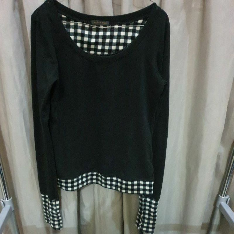 kaos hangat kotak kotak