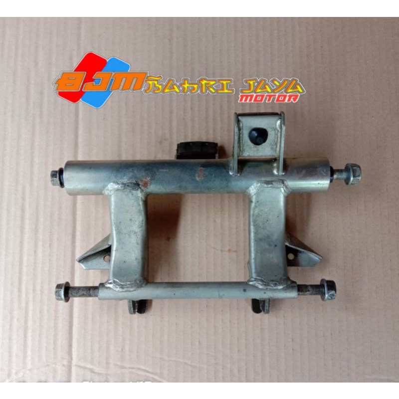 lengan ayun vario 125 fi old