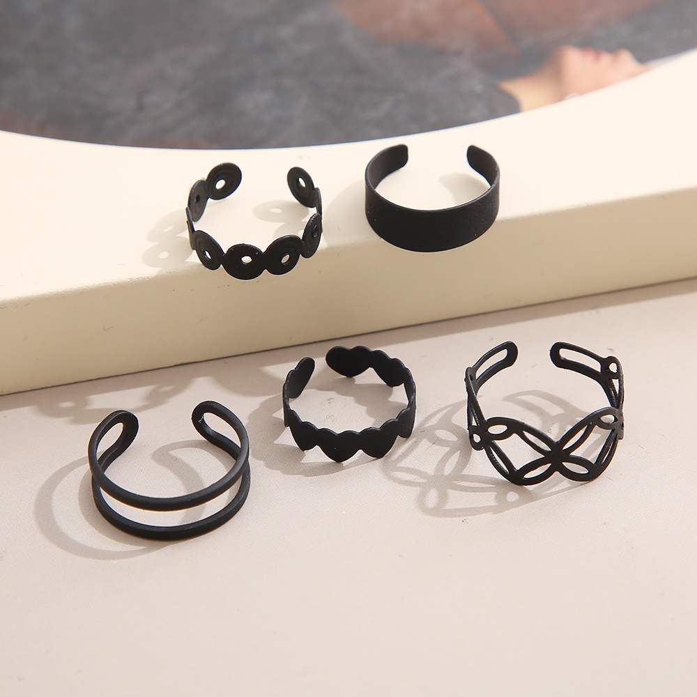 5pcs / Set Cincin Model Terbuka Desain Silang Hollow Warna Hitam Matte Untuk Wanita