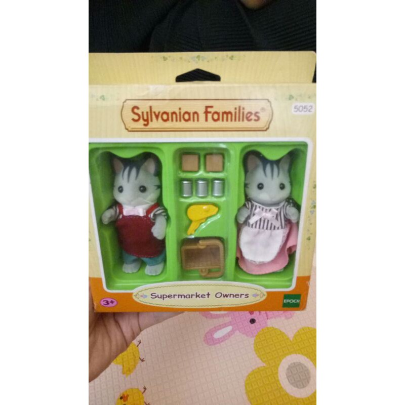 Sylvanian supermarket owner