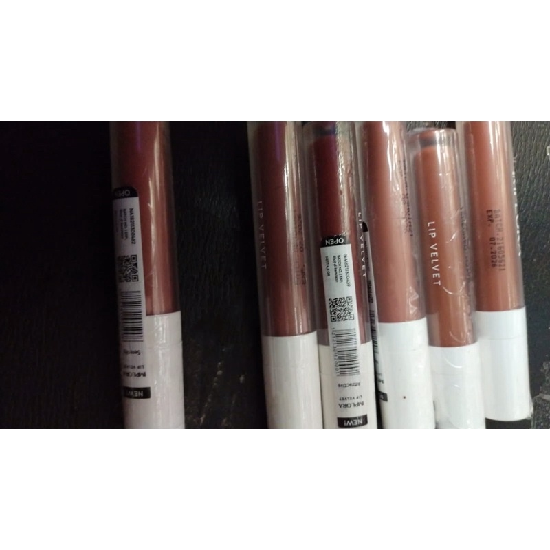 Lip velvet improla murah ready stock (improla velvet)