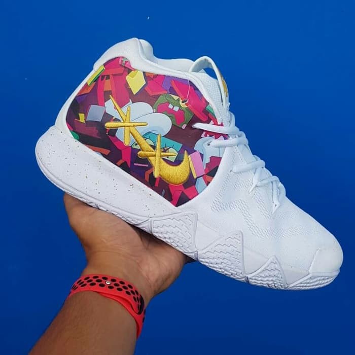 sepatu kyrie 4