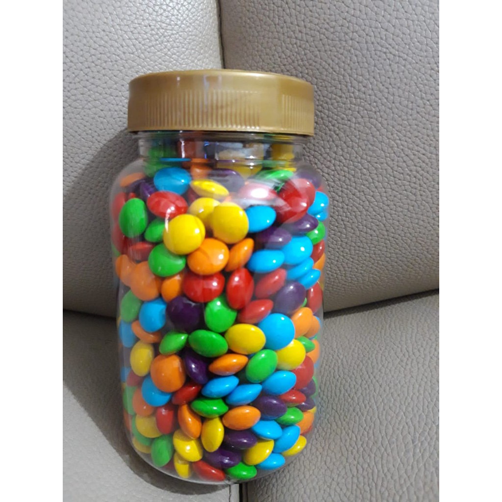 

coklat chacha smiling