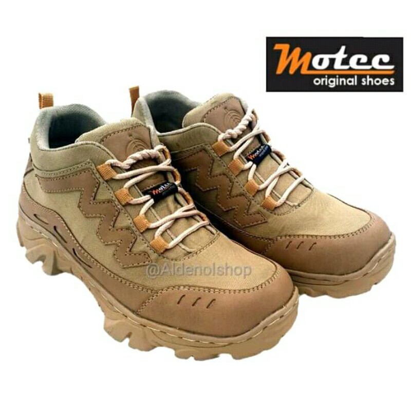 Sepatu kets hitam 5 inc pria