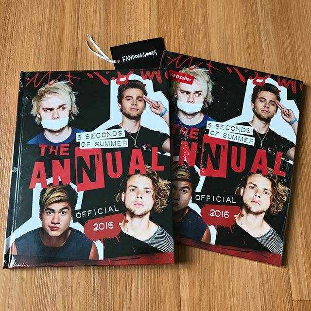 5SOS THE ANNUAL BOOK