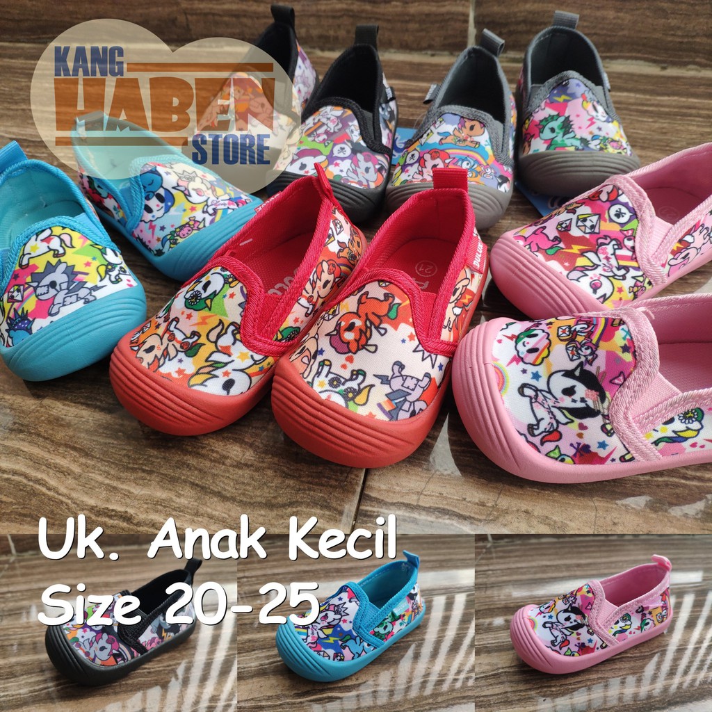 Sepatu Anak Bayi Prewalker Perempuan Jenis Slip on Karakter Doodle Unicorn BX2030