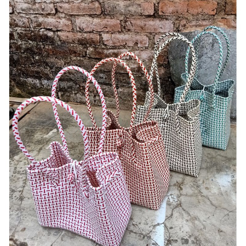 Tas Wanita Anyaman Plastik Jali Putih Warna Tengah / Tote Bag Wanita Jali Rajut Ready Stok