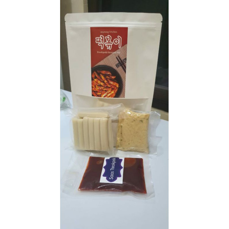 Teokpokki instant set dengan odeng