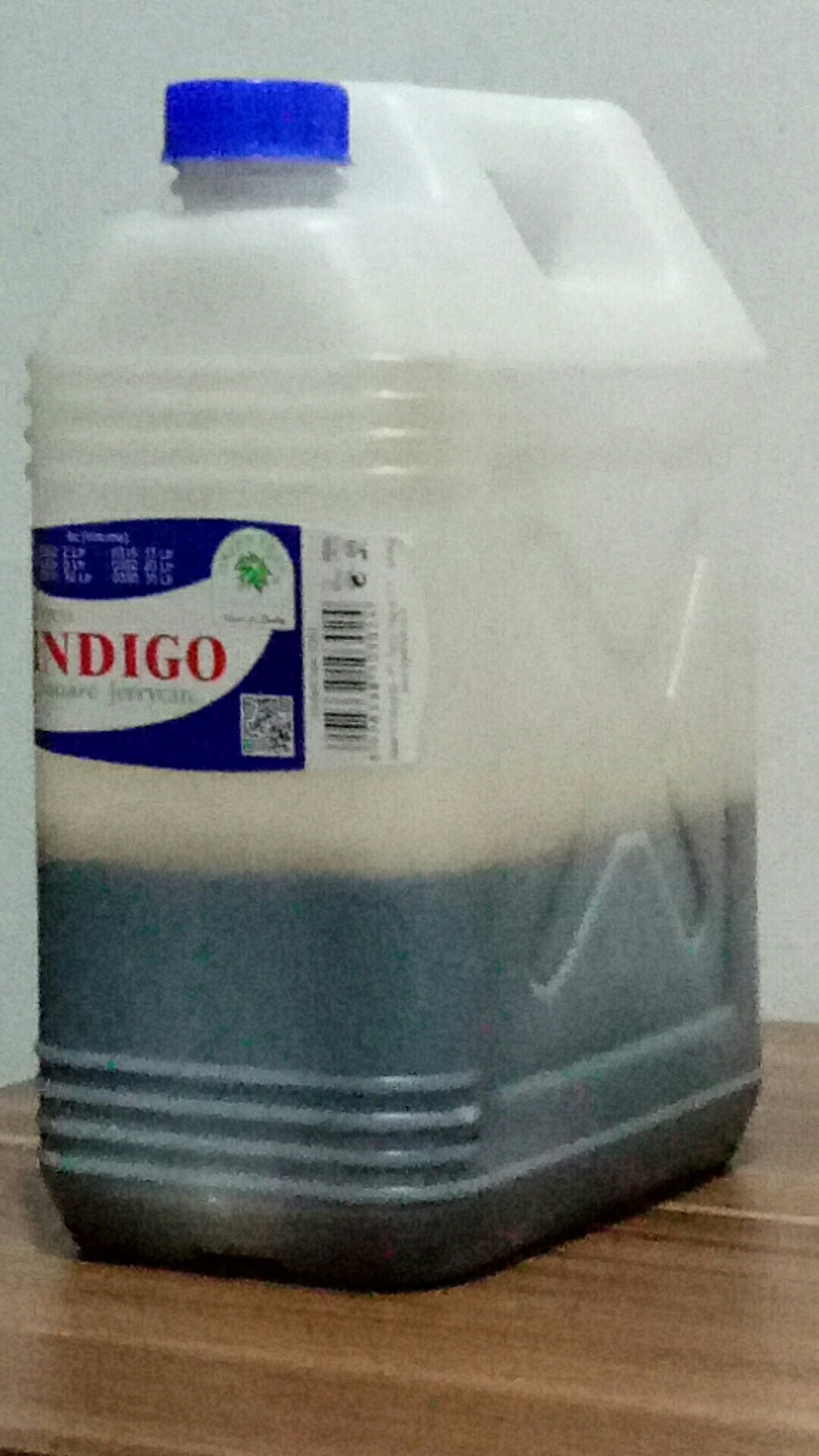 Jerigen Baru Green Leaf 2 Liter Putih