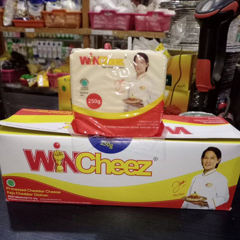 

KEJU CHEDDAR OLAHAN WINCHEEZ 250gr