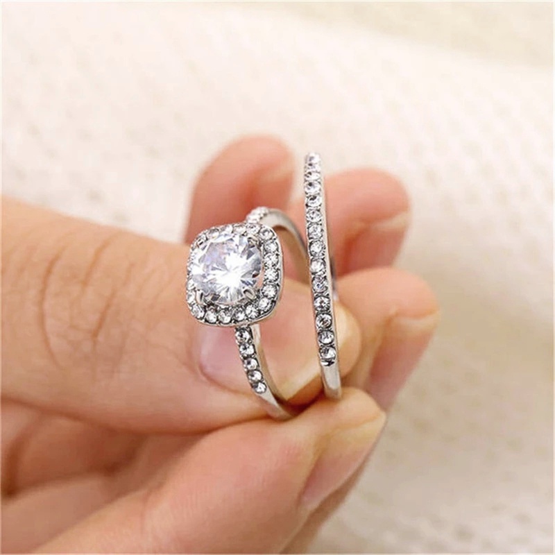 2pcs / Set Cincin Cubic Zirconia Bentuk Kotak Untuk Pernikahan