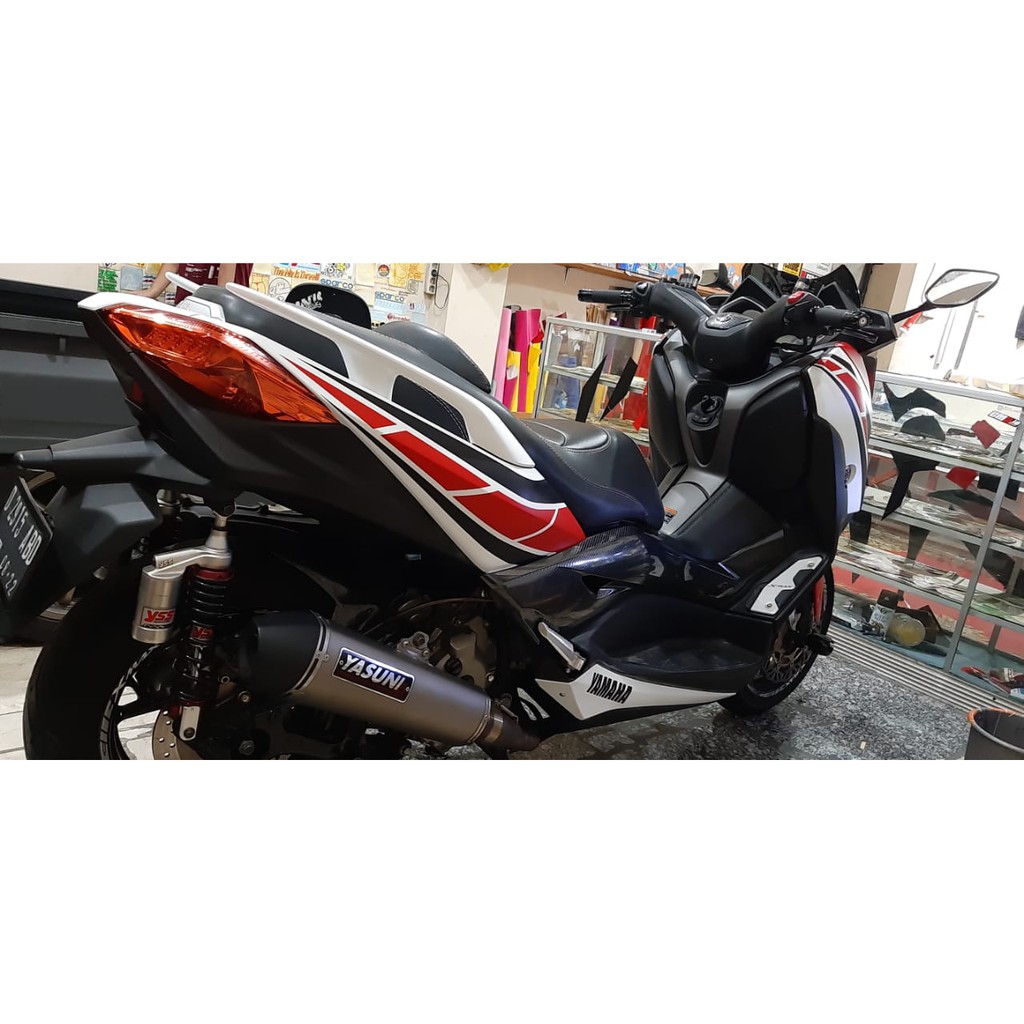 

cutting sticker stiker bebas desain printing waterproof label merk laminasi,80