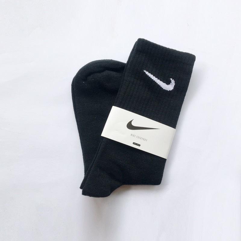 KAOS KAKI NIKE PUTIH / HITAM (PANJANG) COD Bayar di Tempat