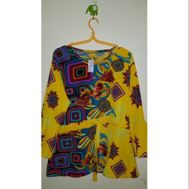 Tunik kuning motif buah tropis