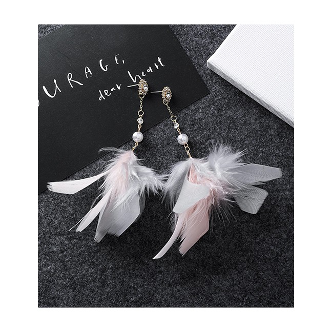 LRC Anting Tusuk Fashion Golden 925 Silver Needle Contrast Feather Irregular Earrings D59714