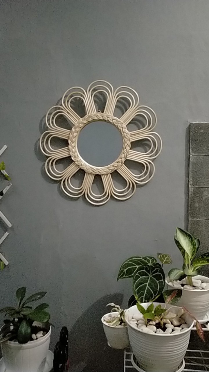 Cermin Hias Rotan
