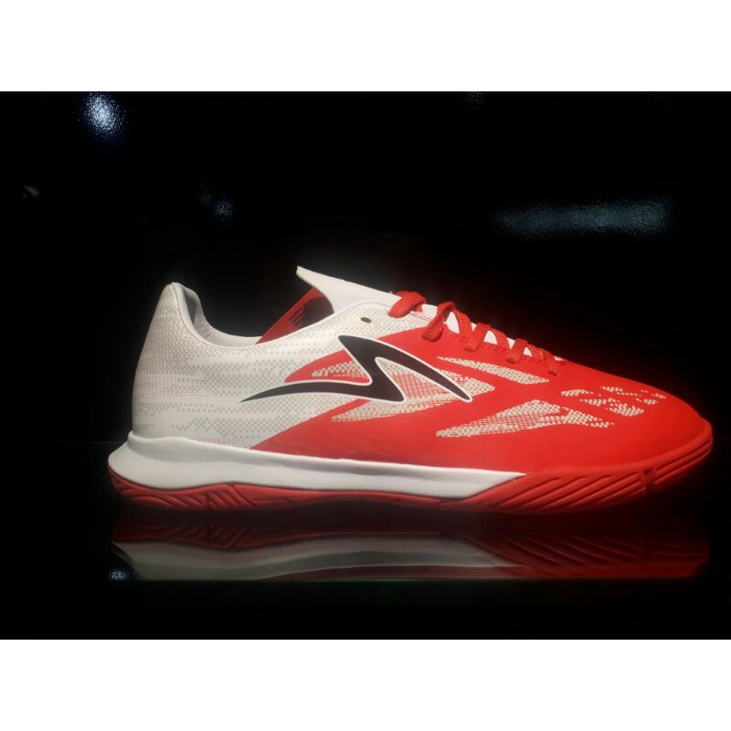 specs garuda attack alpha pro