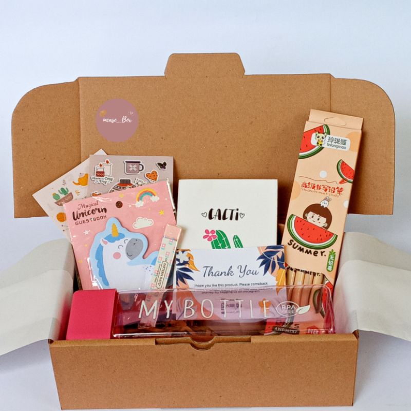 

Incase_Box/ New Series/ Hampers Stationery/ Hampers Alat Tulis / Hampers Graduation