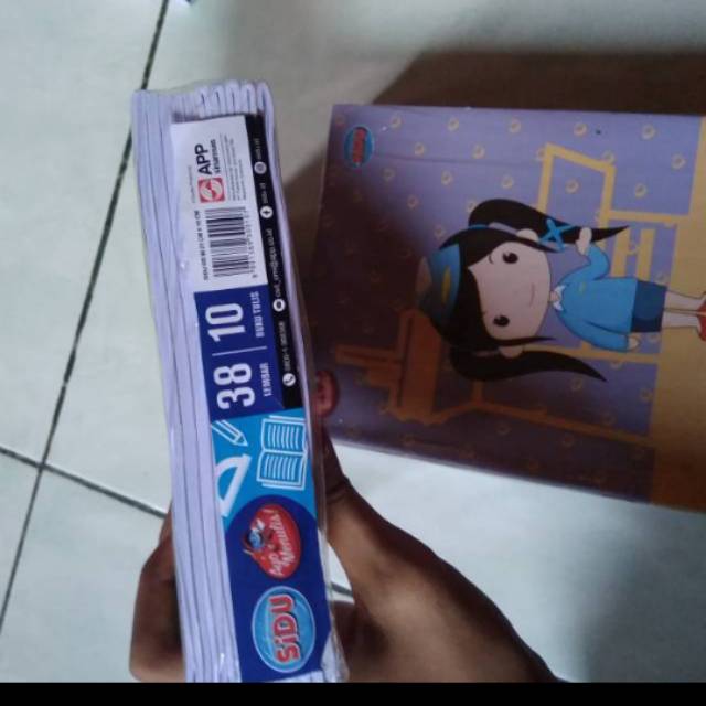 

Buku sinar dunia 38 lbr
