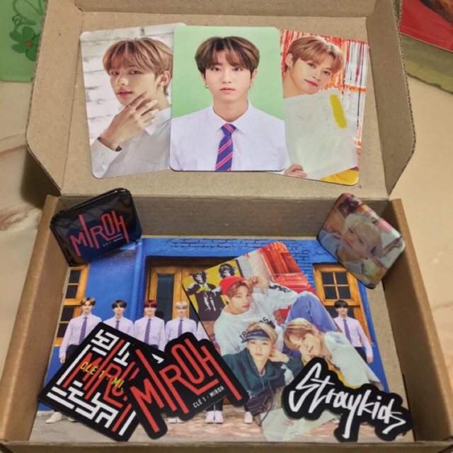 Harga hi stay lucky box stray kids Terbaru Sep 2025 | BigGo