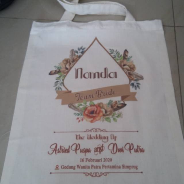 

Tas bridesmaid 30*40