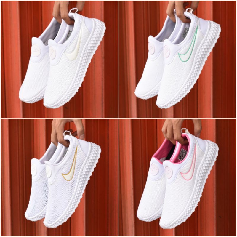 Nike Slip On Wanita / Sepatu Wanita