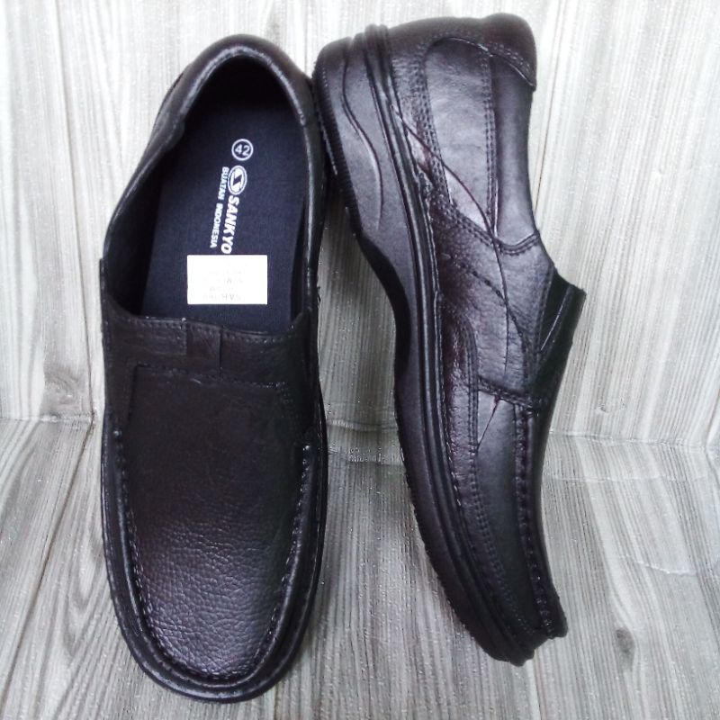 Sepatu Karet Pria Formal/Sepatu Pria ATT Sankyo Sab 360/Sepatu Pantofel Pria