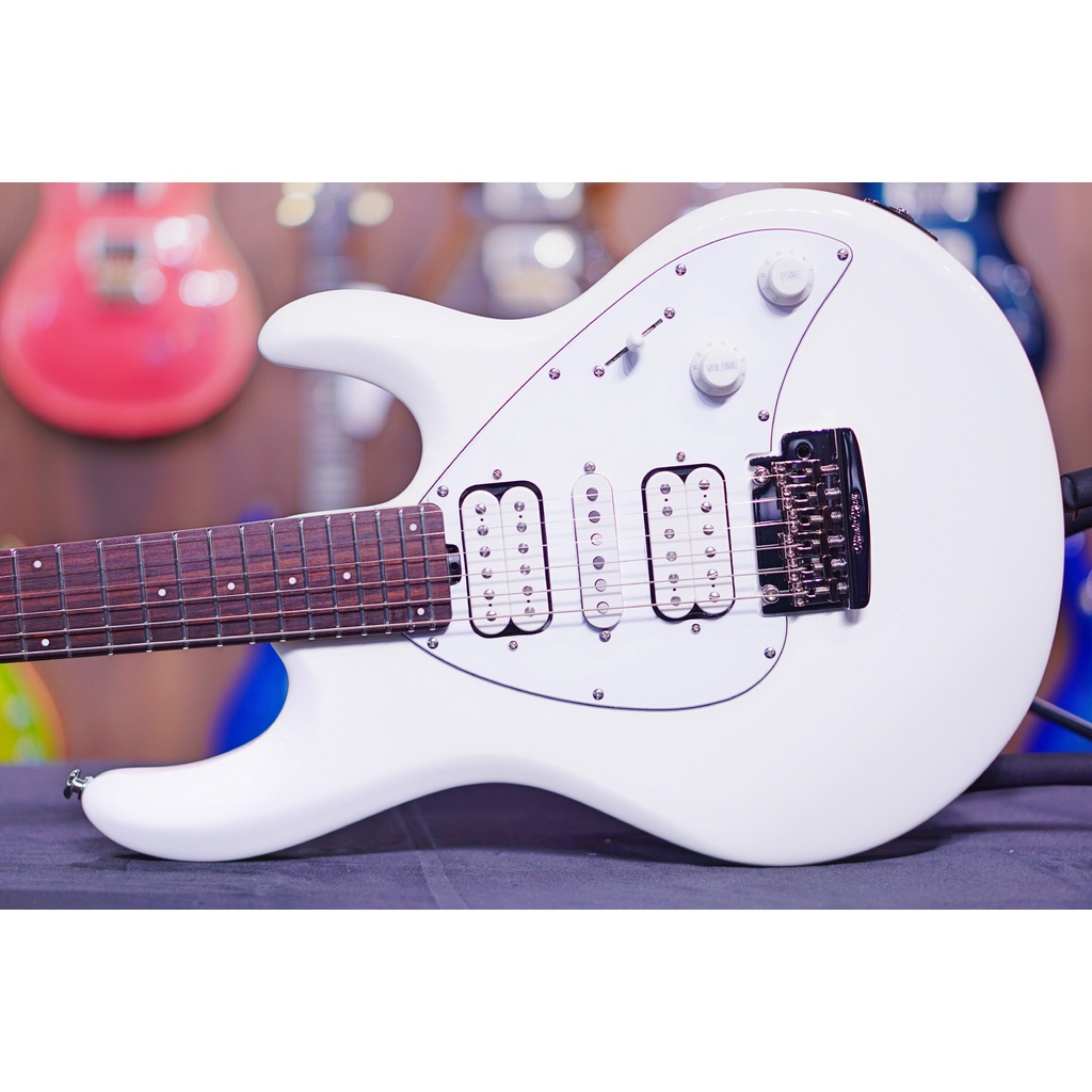 Ernie Ball Music Man Silhouette HSH Trem - White, Maple Fingerboard G99196