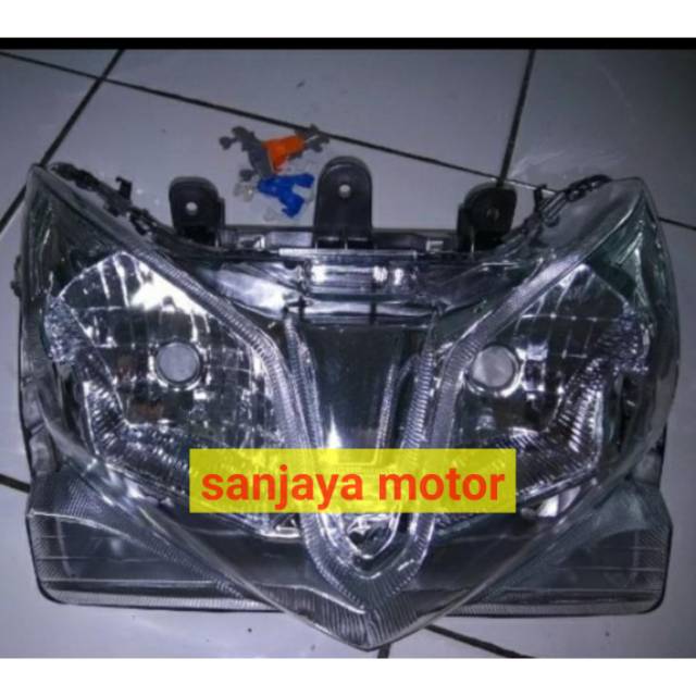 REPLEKTOR LAMPU DEPAN HONDA VARIO 125 TAHUN 2012-2014