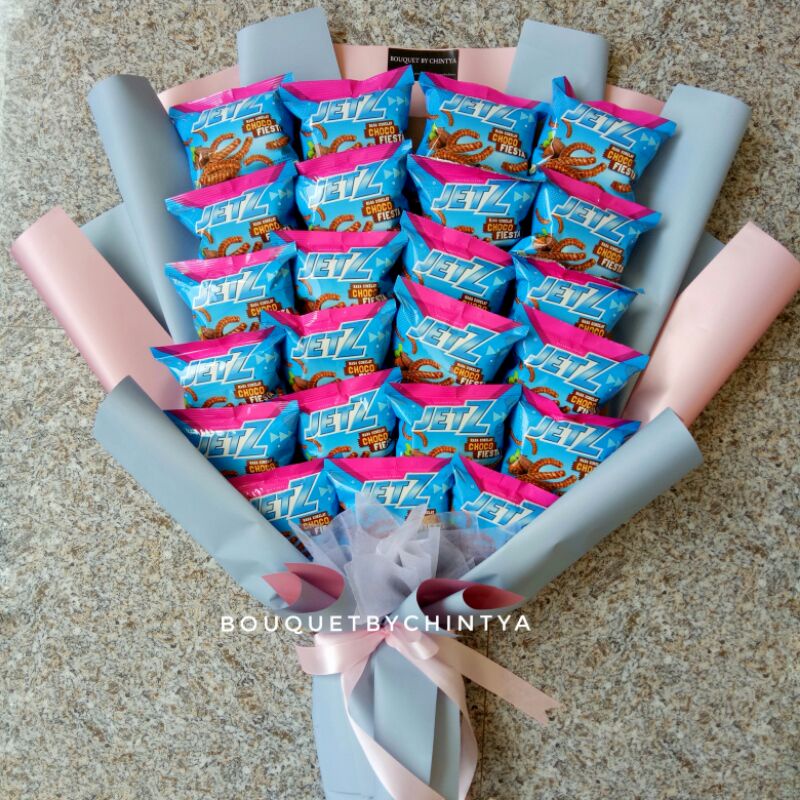 

BUKET SNACK BESAR JETZ HADIAH ULANG TAHUN WISUDA KADO SIDANG SEMPRO