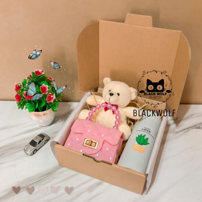 

Sale!!! Kado Ulang Tahun Cewek | Hampers Wisuda Cewek | Kado Unik Cewek Lucu - Paling Dicari
