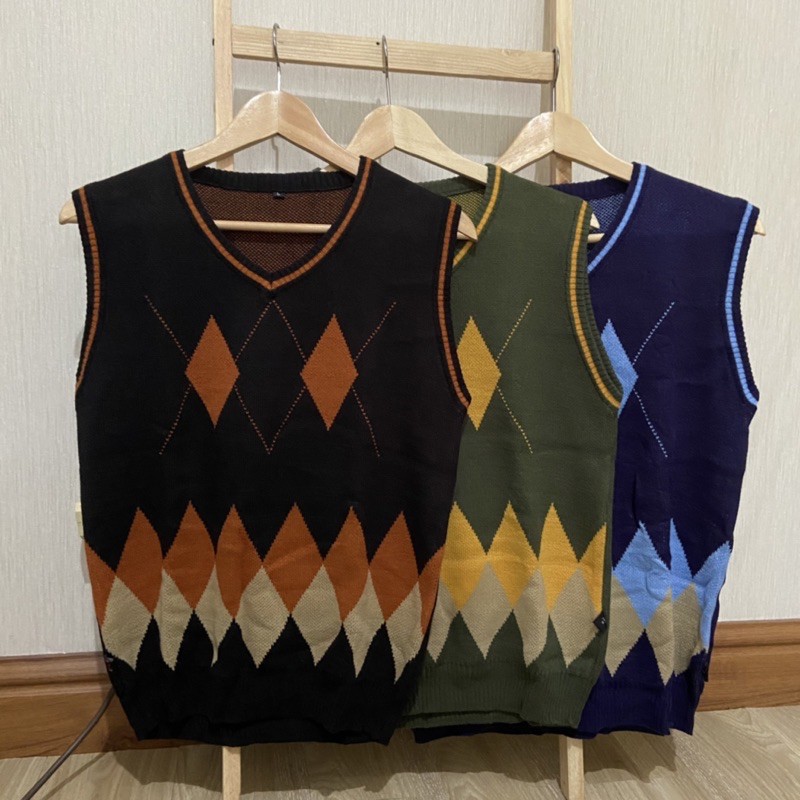 EDIN ARGYLE VEST/ ROMPI RAJUT ARGYLE KETUPAT