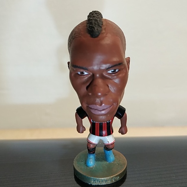 Mario Balotelli AC Milan Figure Miniatur Pemain Bola Soccerwe Kodoto