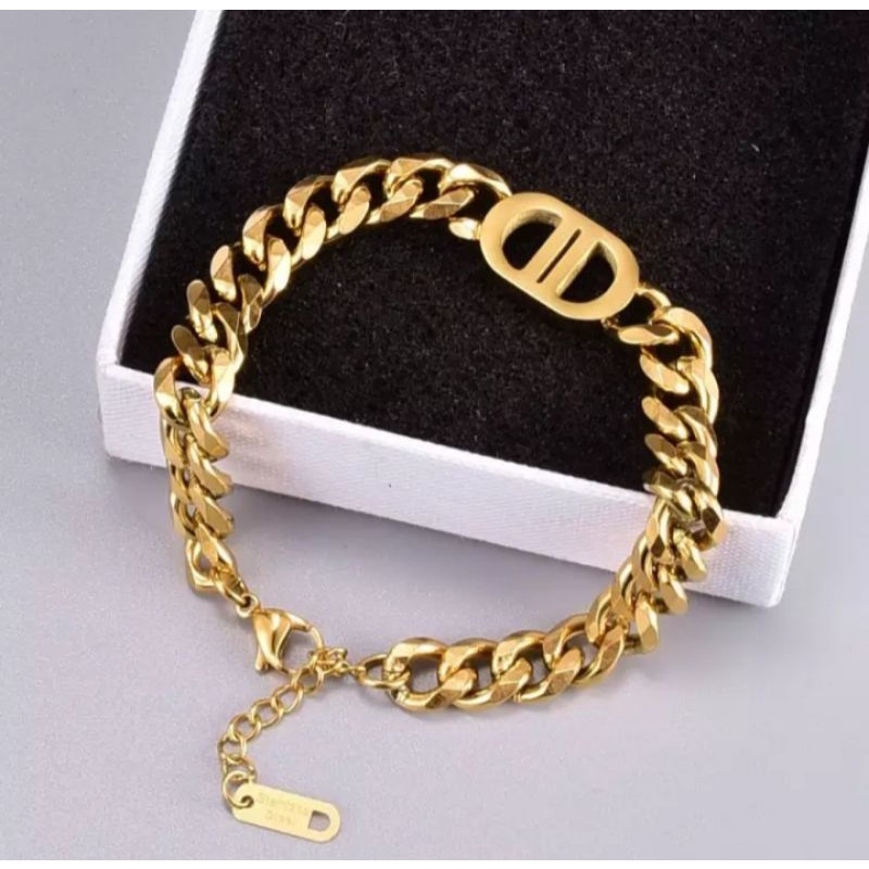 Gelang Tangan Rantai Wanita / Gelang Rantai Wanita Emas / Gelang Tangan Wanita Asli Titanium / Gelang Wanita Branded / Gelang Tangan Wanita Import / Gelang Tangan Wanita Terbaru