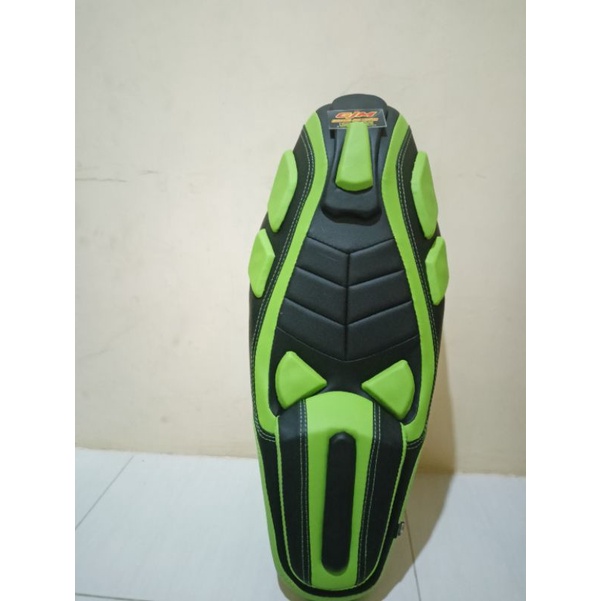 Kulit Jok Motor Vario 110 Bahan Mbtech / COVER JOK VARIO 110 MODIFIKASI MODEL RETRO KULIT MBTECH