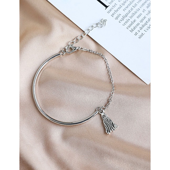 LRC Gelang Fashion Silver Alloy Bracelet Bracelet Set K39438