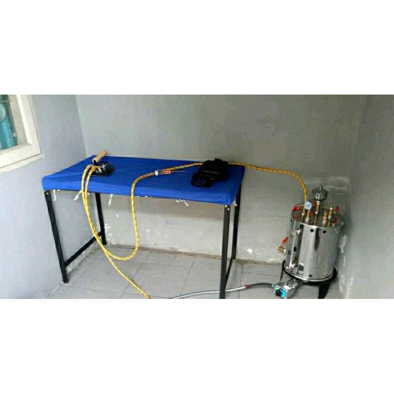 Meja Setrika Uap
