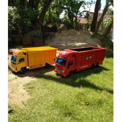 truk oleng ukuran besar