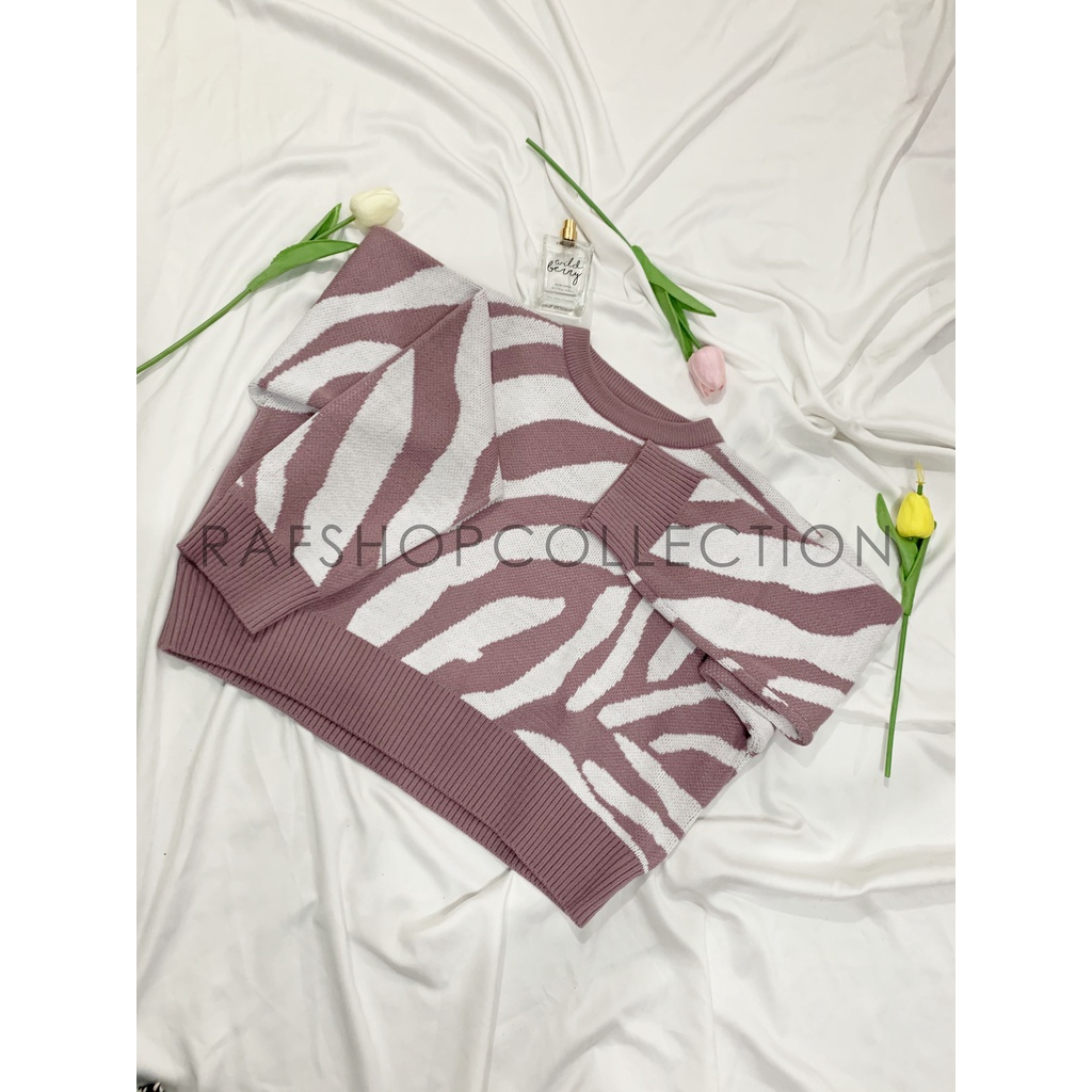 CREWNECK MOTIF ZEBRA - SWEATER CROP_SWEATER RAJUT_RAJUT TEBAL