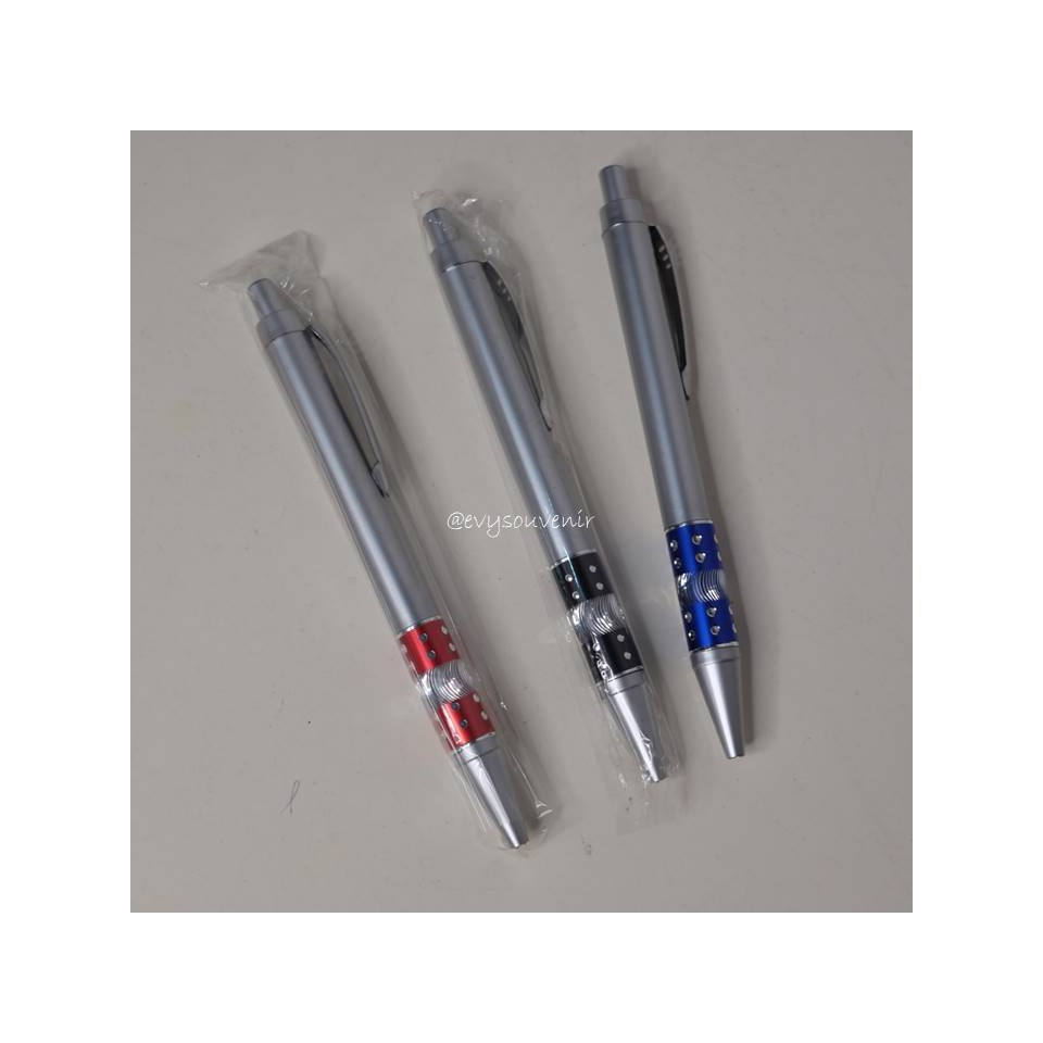 

Souvenir Pen Mata, Rp. 290.000 / 100 gr