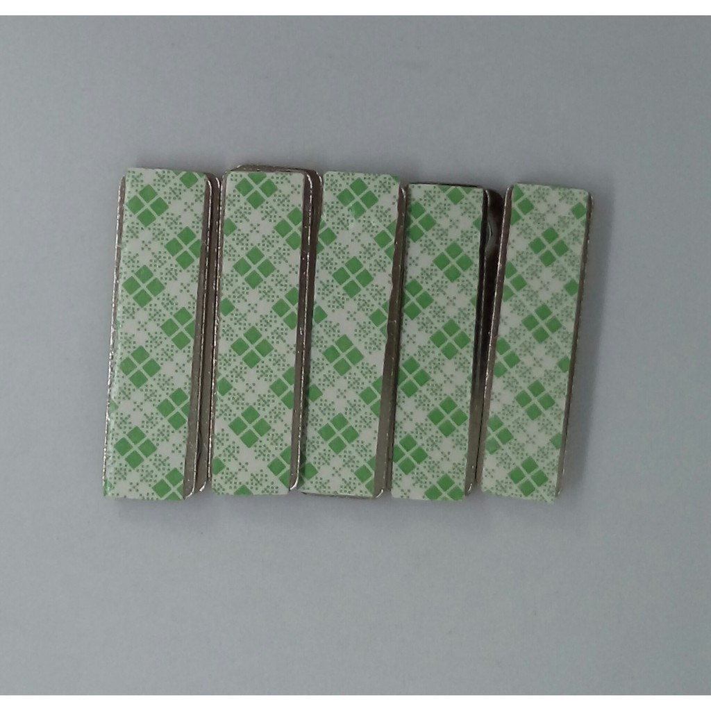 

CHEERY magnet name tag