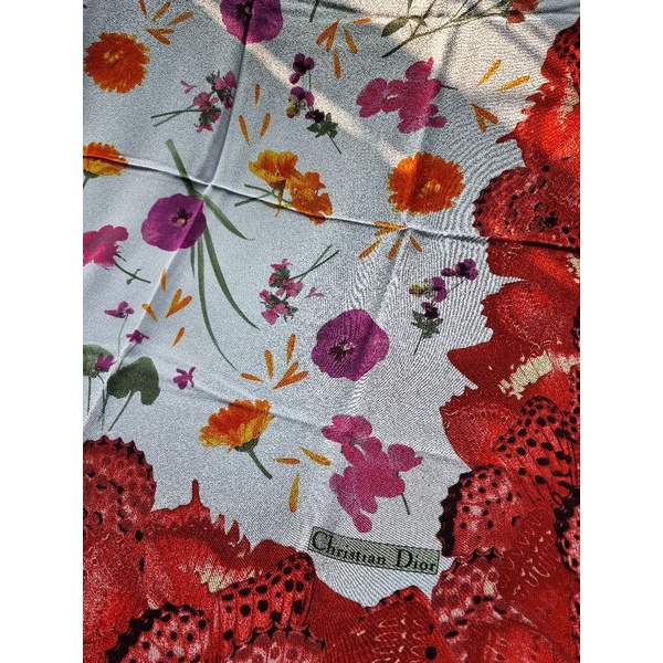 Preloved silk scarf