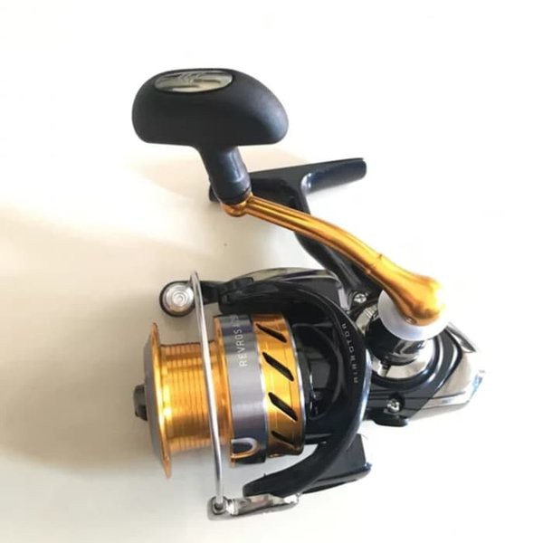 Alat Pancingan Rell Gulungan Pancing Rel Reel Daiwa Revros A 2500 Black Gold Katrol Pancing