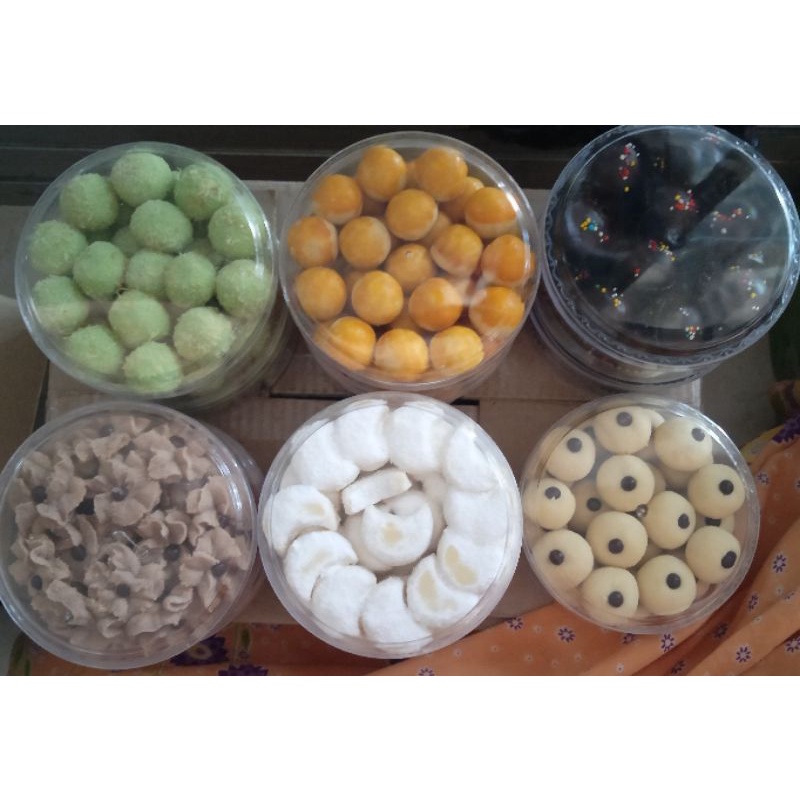 

aneka kue kering,homemade, nastar,putri salju,keju,kastangle,murah enak