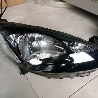 Headlamp Mazda 2 2010