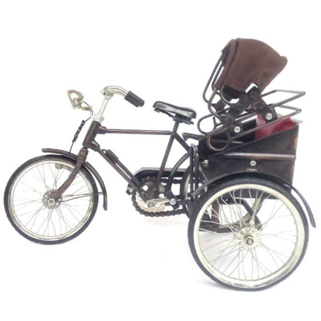 (BISA COD) MINIATUR SEPEDA BECAK MEDAN DENGAN ATAP BAHAN BESI LOGAM 36 x 13 x 25 cm DEKORASI RUMAH