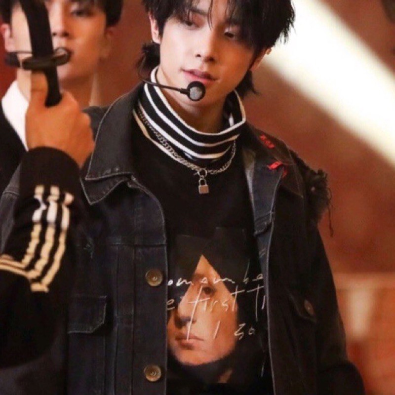 T-shirt With A Motif H*M | JAKE ENHYPEN UKURAN L