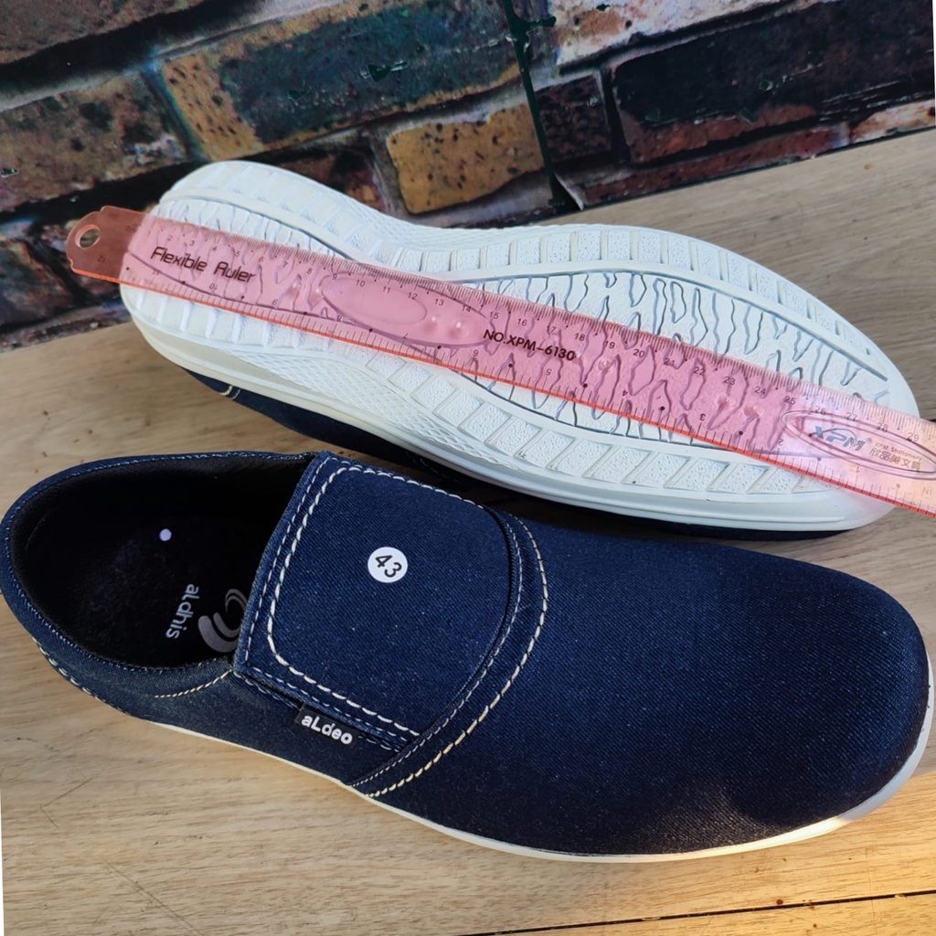 Sepatu Pria Casual Slip On Jumbo Tanpa Tali Terbaru Buat Gaya Santai Aldeo H03 Denim