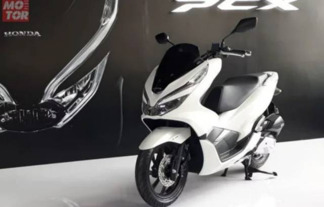 Mika kaca lensa lampu depan reflektor PCX 150 new lokal 2018 2019