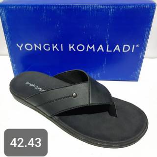  WAJIB TANYA STOK Sandal  jepit  pria yongki  komaladi  size 